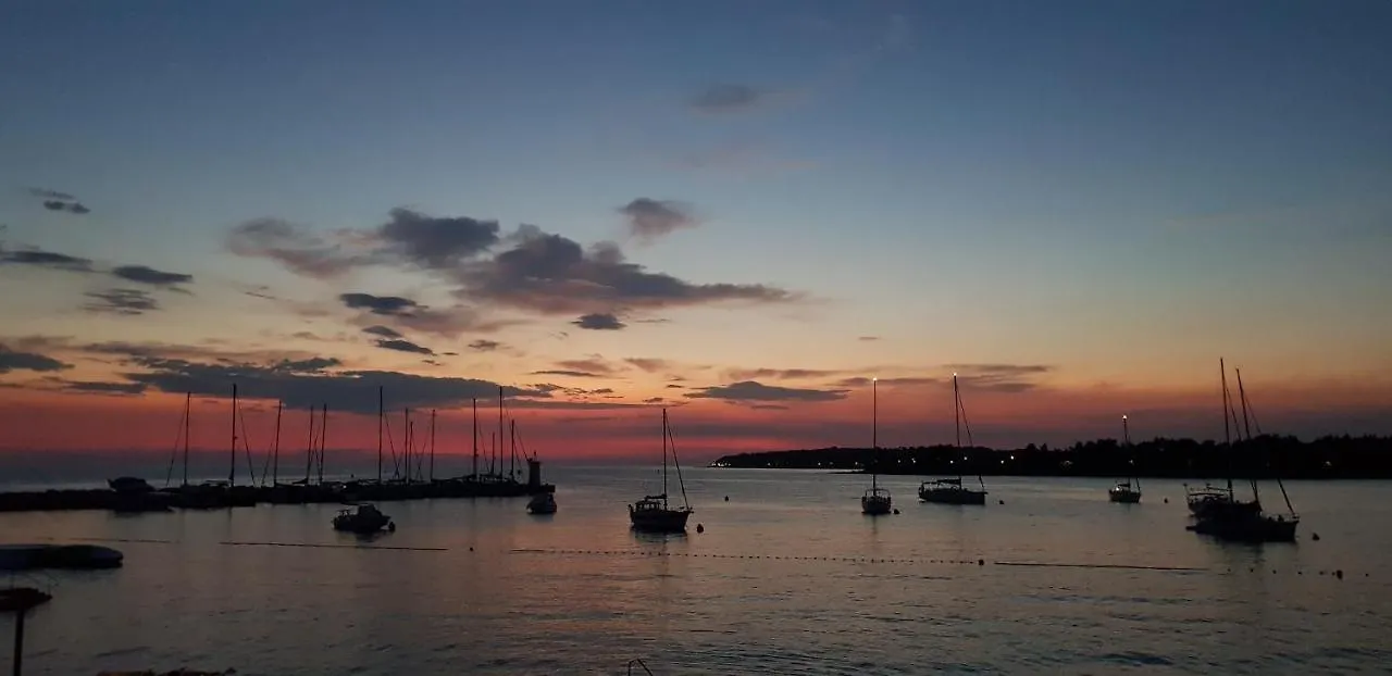 Bed and Breakfast Ivan B&B, 5 Star Superior Room, Near The See And Park Novigrad Istria
