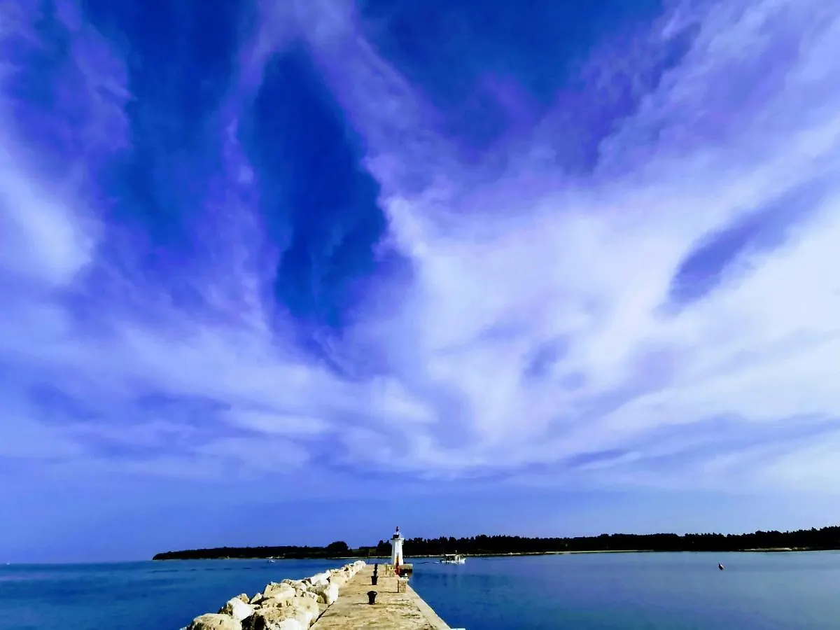 Frühstückspension Ivan B&B, 5 Star Superior Room, Near The See And Park Novigrad Istria